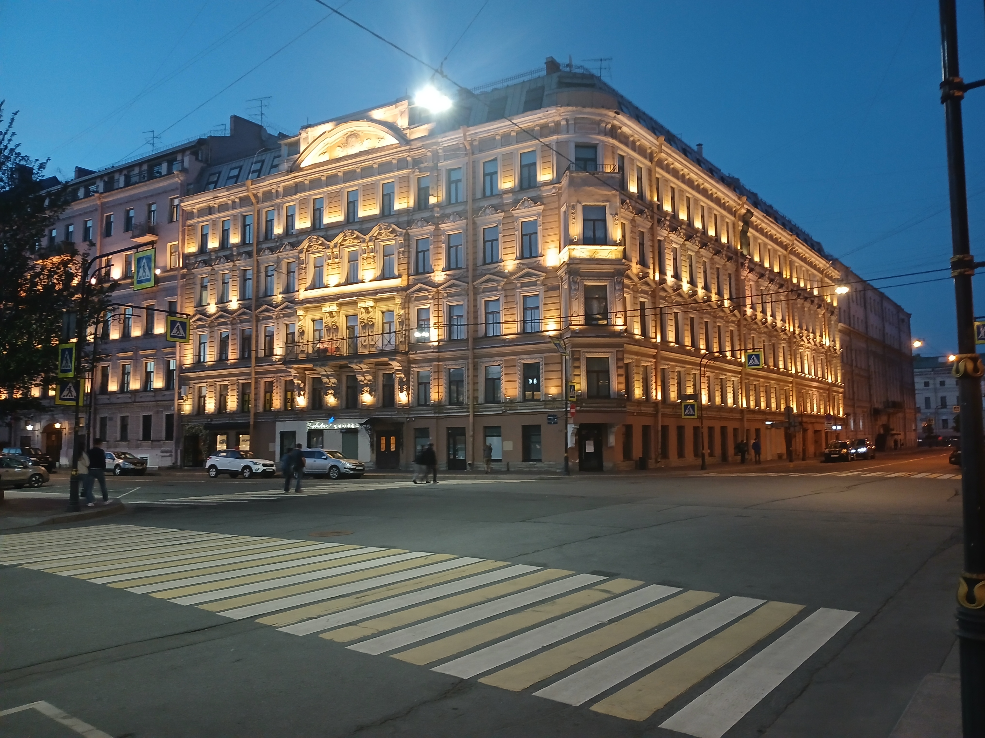 Wall post